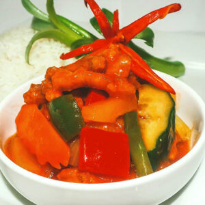 8. Fritert kjøtt i sursøt saus